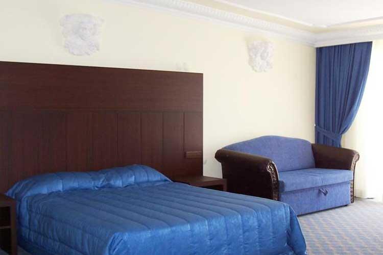 TEMPLE BEACH HOTEL