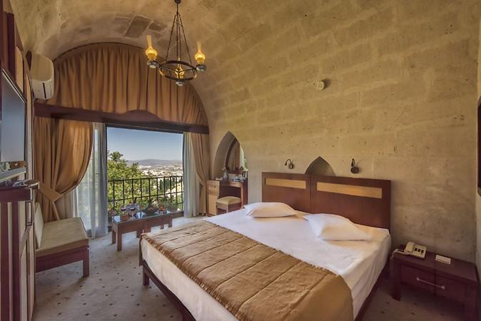 UÇHİSAR KAYA HOTEL