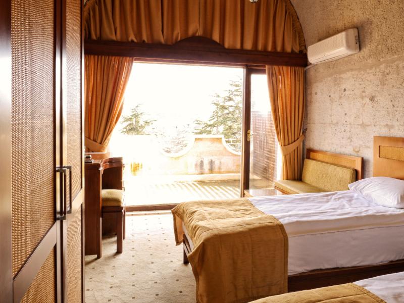 UÇHİSAR KAYA HOTEL