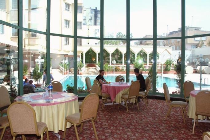 HOTEL HARRAN
