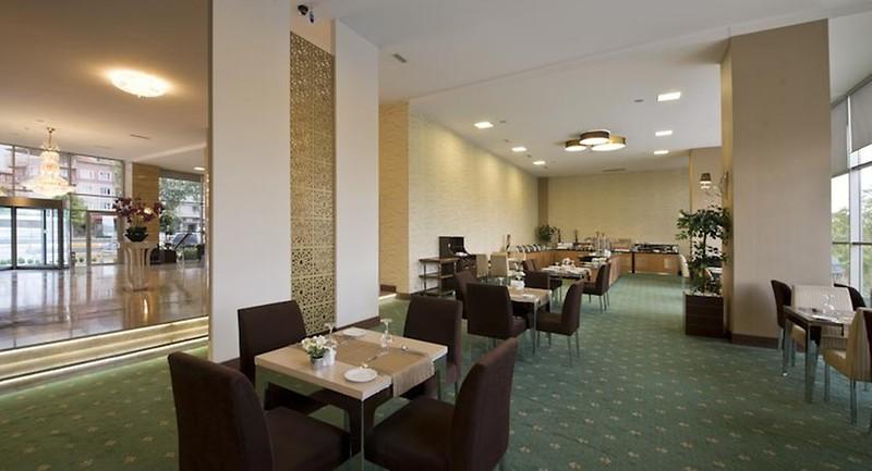 North Point Hotel