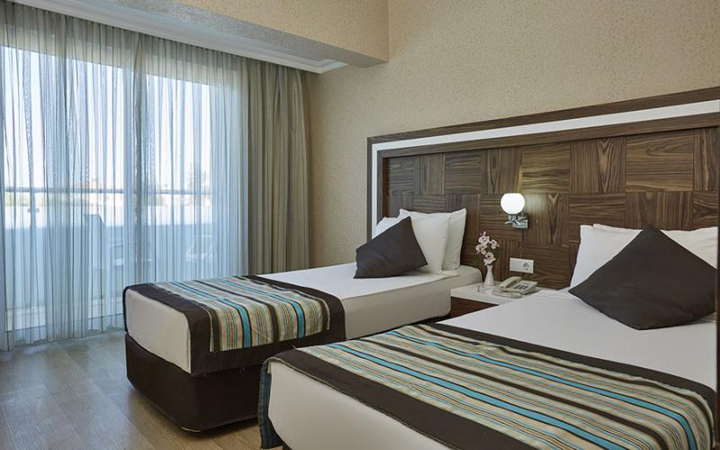 Royal Towers Resort Hotel & Spa