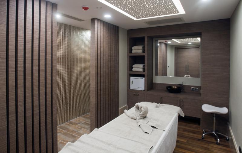 Biz Cevahir Hotel İstanbul