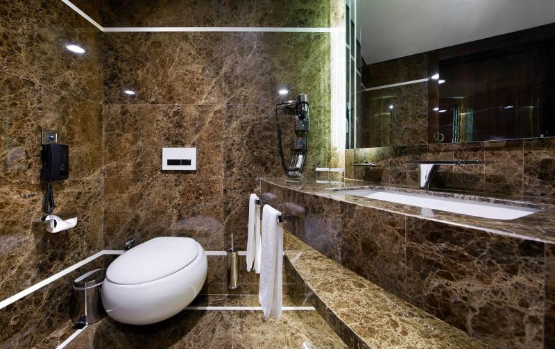 Biz Cevahir Hotel İstanbul